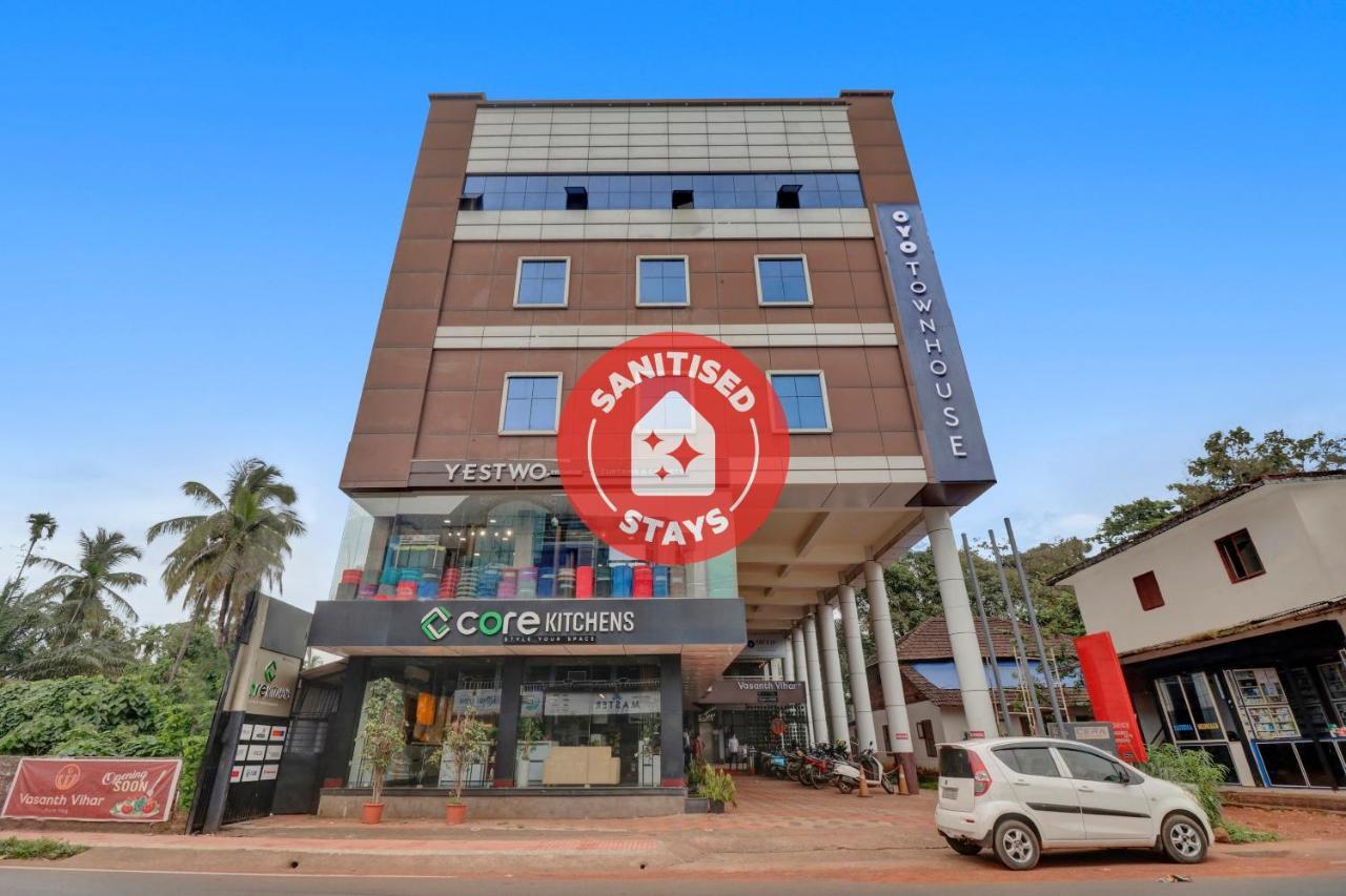 Oyo Townhouse 1070 Ramis Plaza Hotel Taliparamba Ngoại thất bức ảnh