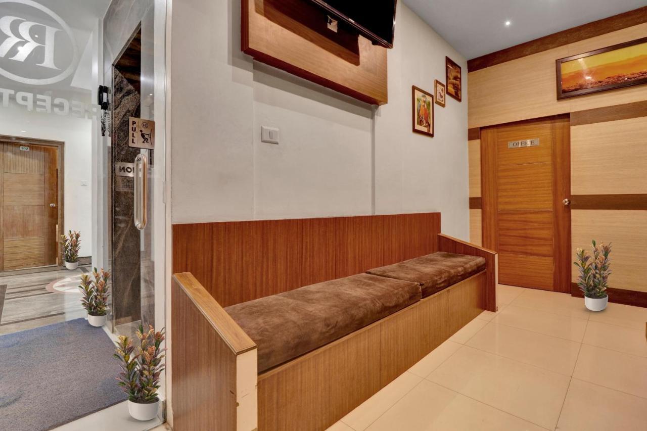 Oyo Townhouse 1070 Ramis Plaza Hotel Taliparamba Ngoại thất bức ảnh