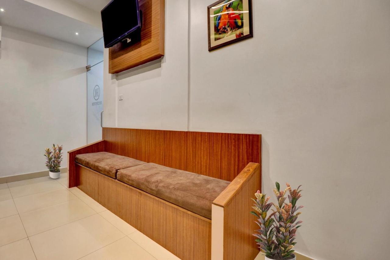 Oyo Townhouse 1070 Ramis Plaza Hotel Taliparamba Ngoại thất bức ảnh