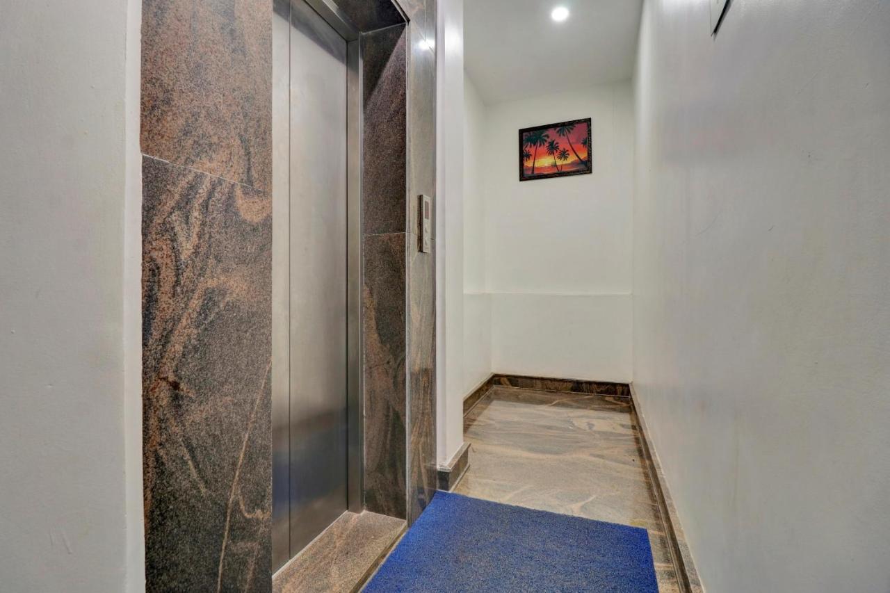 Oyo Townhouse 1070 Ramis Plaza Hotel Taliparamba Ngoại thất bức ảnh